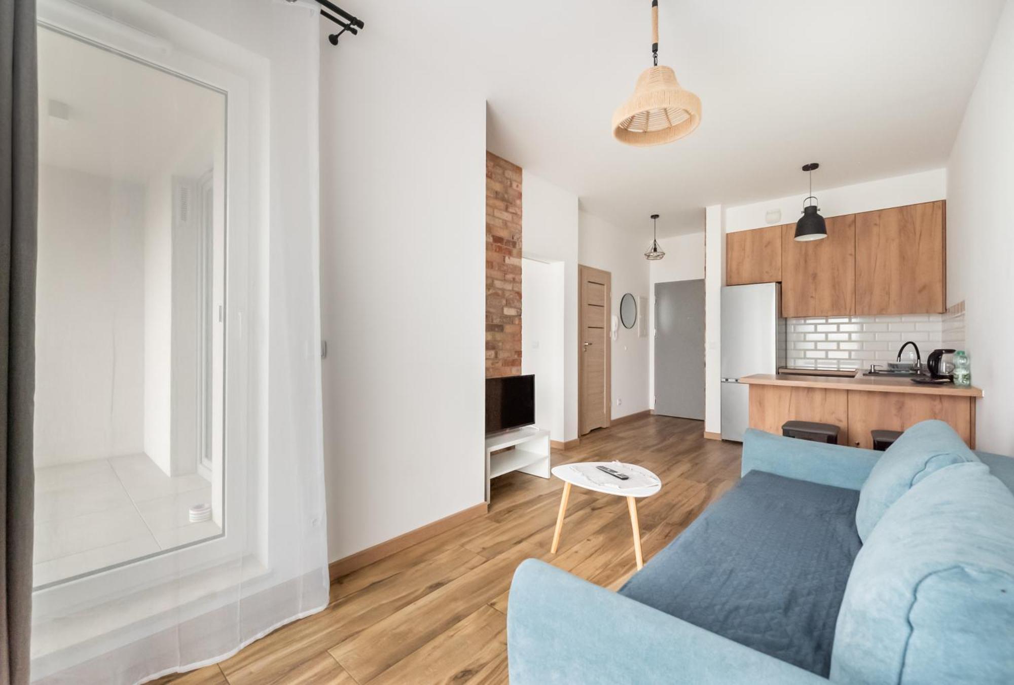 Wola Homely #106 *
